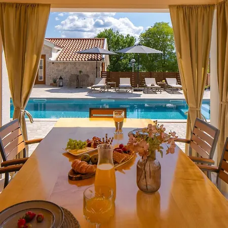 Villa Izvor, Charming Stone 4-bedroom In A Makarska Hinterland
